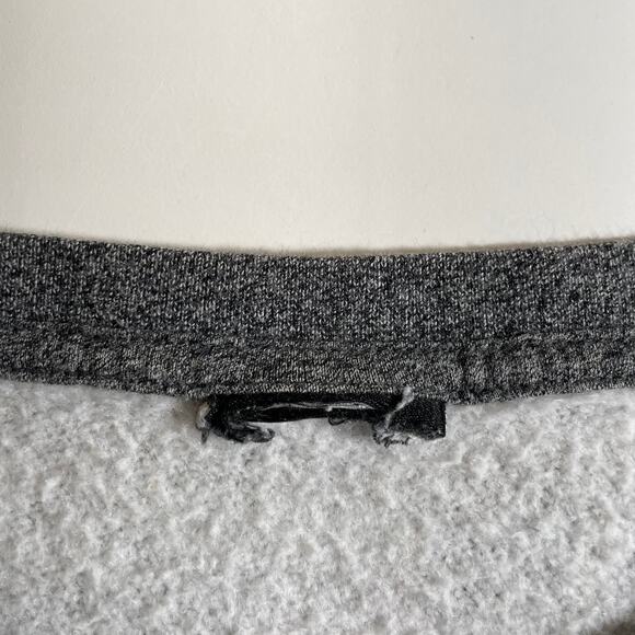 H&M Mens Crew Neck Connect Disconnect Long Sleeve Sweatshirt Gray Casual - Picture 4 of 7